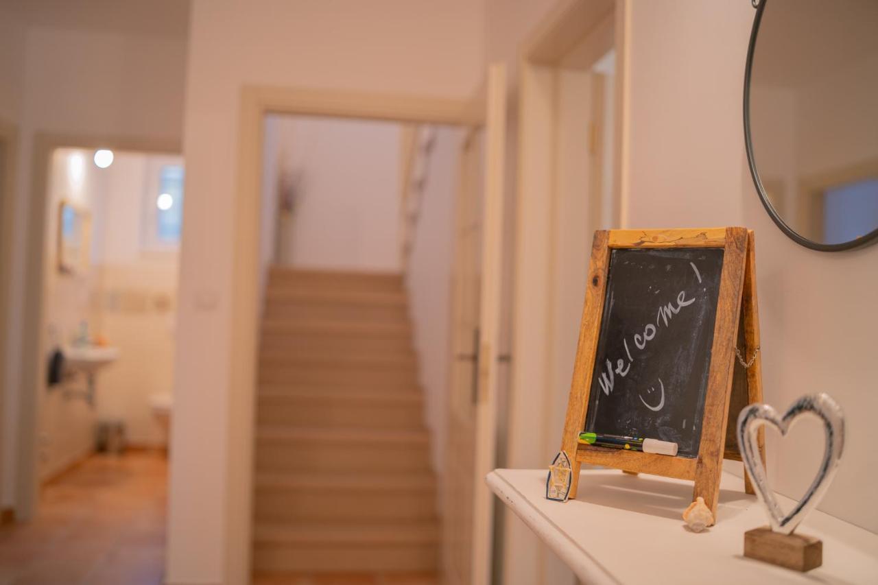 Villa Oasis กอสเตรนา ภายนอก รูปภาพ